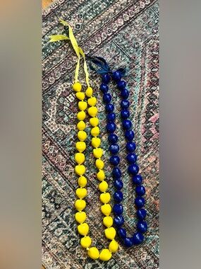 Kukui Nut Lei Hawaiian Graduation Wedding Hula Necklace Painted Yellow Blue